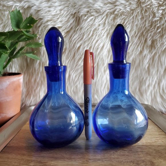 Lot of 2 Vintage Blenko Blue Optic Art Glass Perfume Bottles w/Stoppers - Picture 7 of 7
